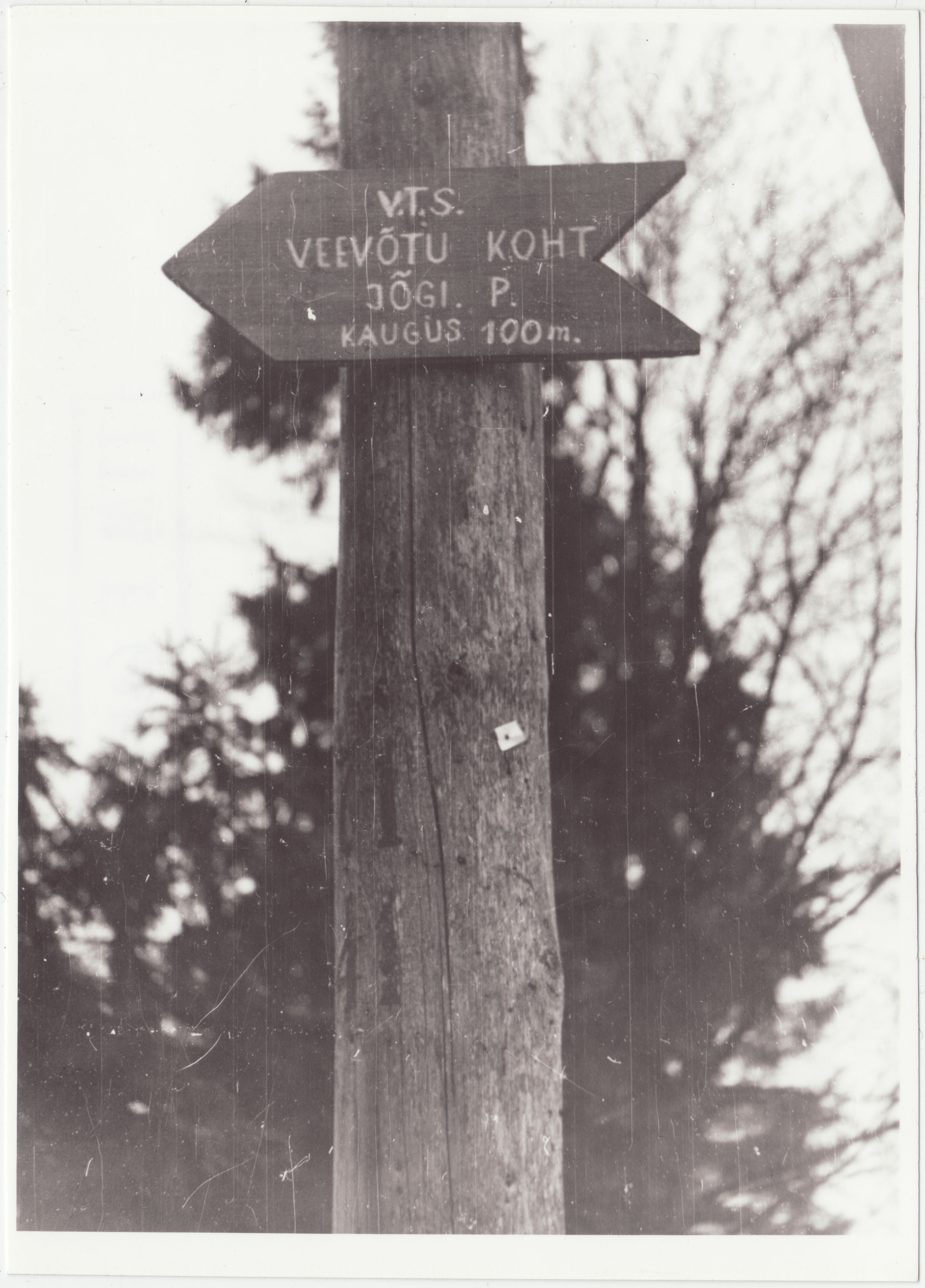 Tuletõrje veevõtukohta näitav viit, 1954.a.