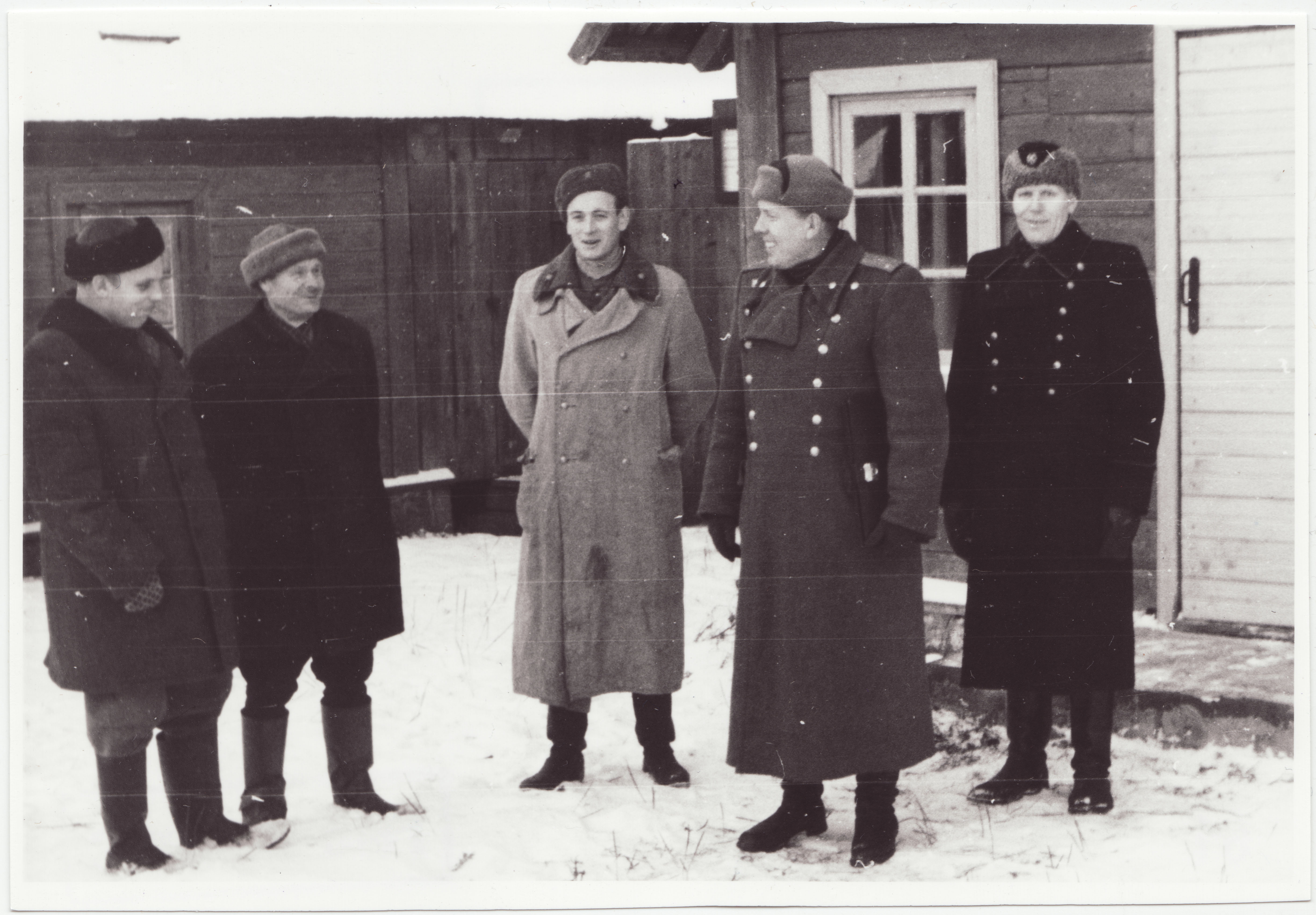 Kolhooside VTS kontroll: komisjoni esimees koos kohalike juhtidega, 1954.a.
