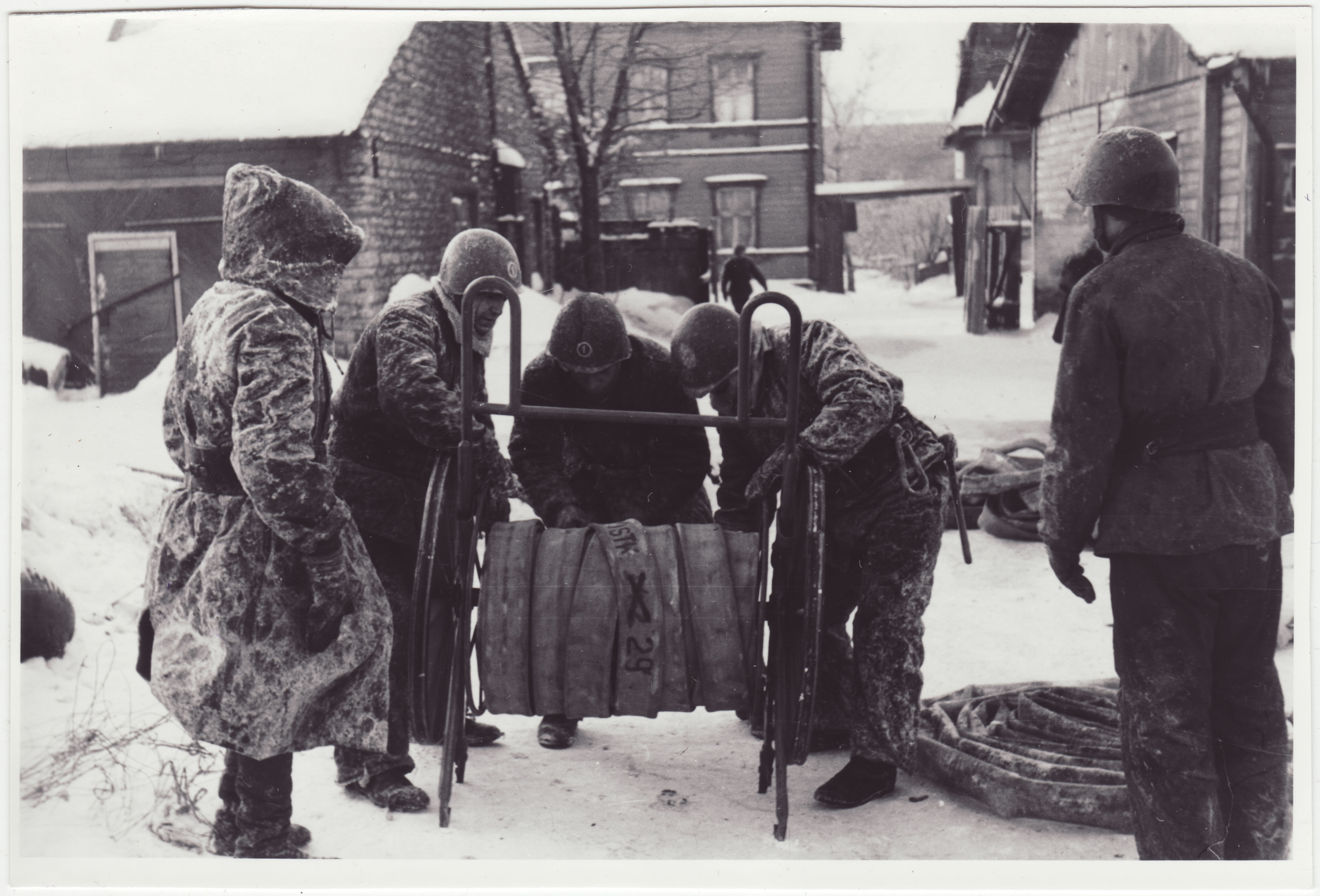 Tulekahju artell "Lina" utiililaos Katusepapi tänaval, 1956.a.