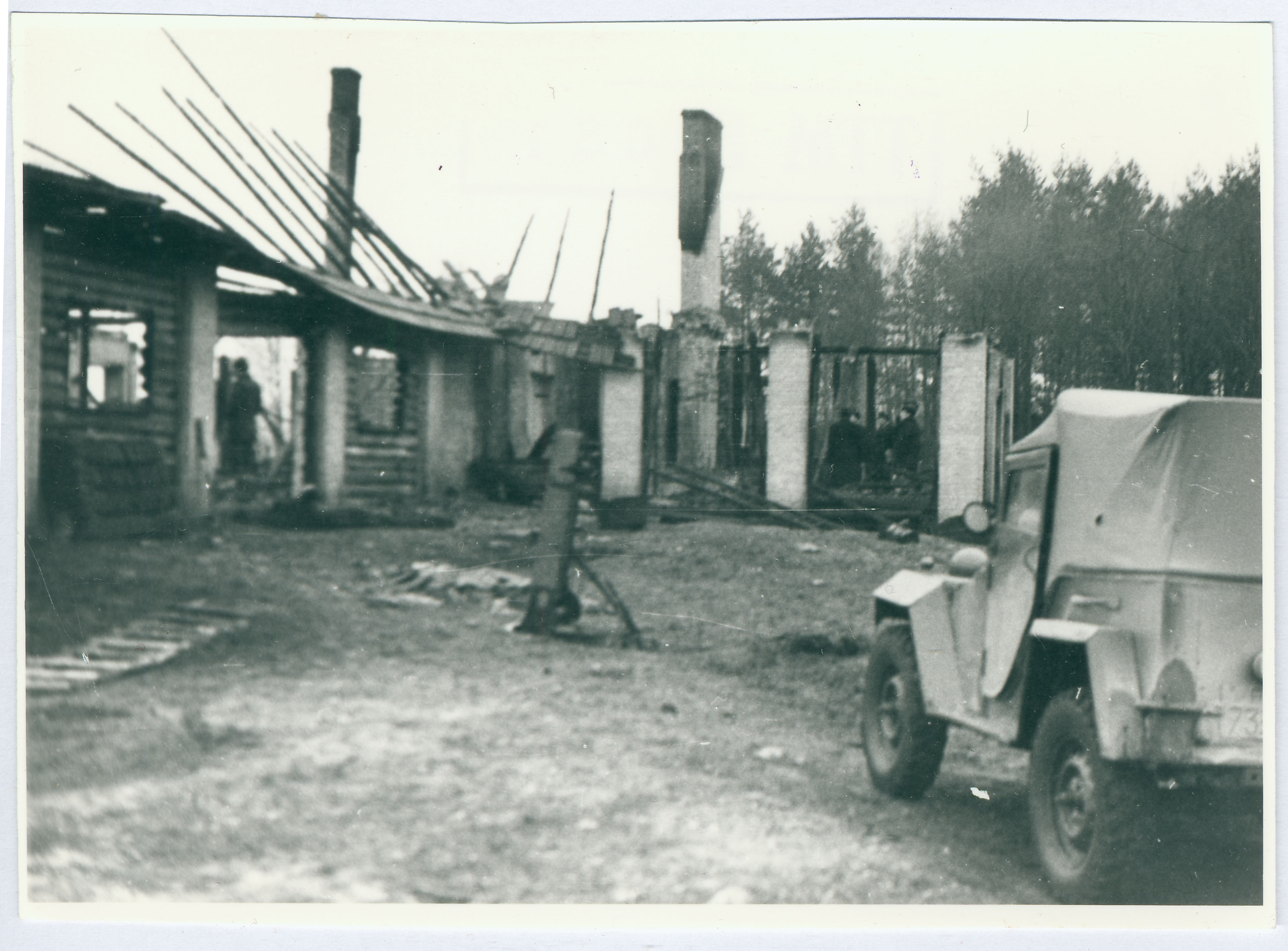 Tulekahju tagajärg Orumäe kolhoosis. Põlenud hoone üldvaade 1960.