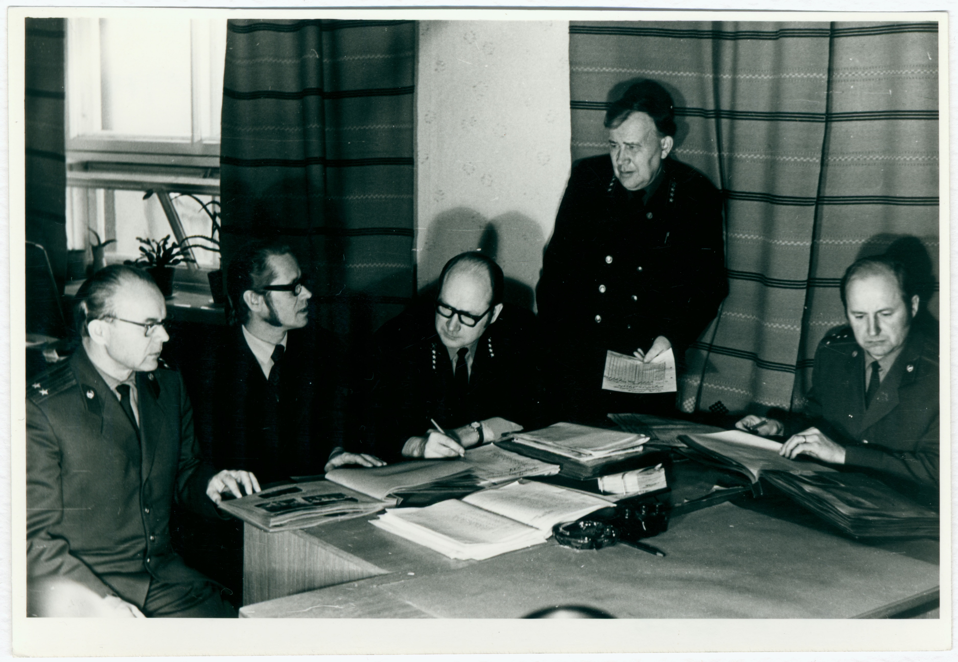 Fotokroonika albumite hindamise žürii, 1974.a.