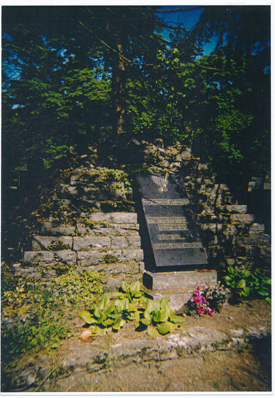 Fašismiohvrite mälestusmärk Rahumäe kalmistul Tallinnas