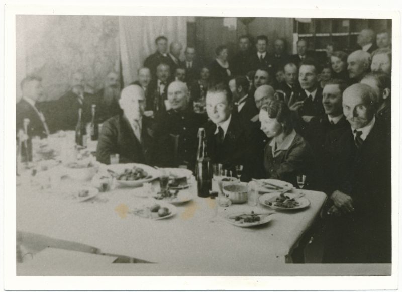 Foto. Haapsalu sidelased, Haapsalu postiametkonna 15. aastapäev, 18.nov. 1933, ümberpildistus