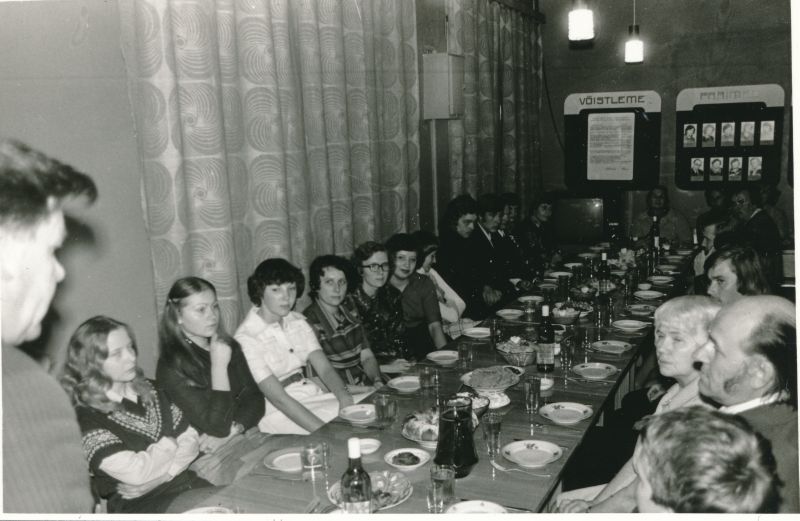 Foto. Haapsalu Sidesõlme kommunistlike noorte pidulik õhtu. Foto V. Pärtel, 1978