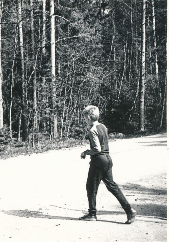 Foto. Terviselaupäevak Paralepas. Foto V. Pärtel, 1982