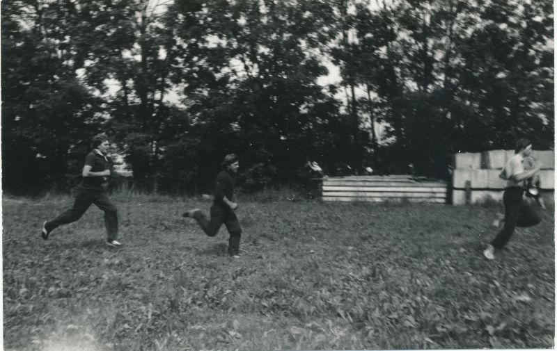 Foto. "Väinamere Sidemängud" Kingissepa rajoonis Ruhves 1986. Jooksukross.