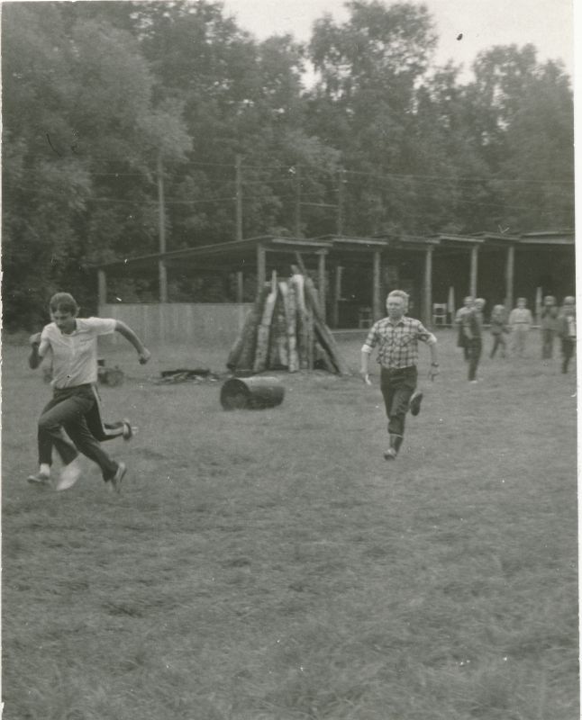 Foto. "Väinamere Sidemängud" Doorakul 1988. Jooksuvõistlus.