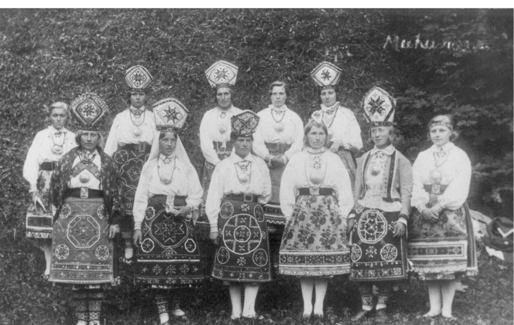 Muhu naised