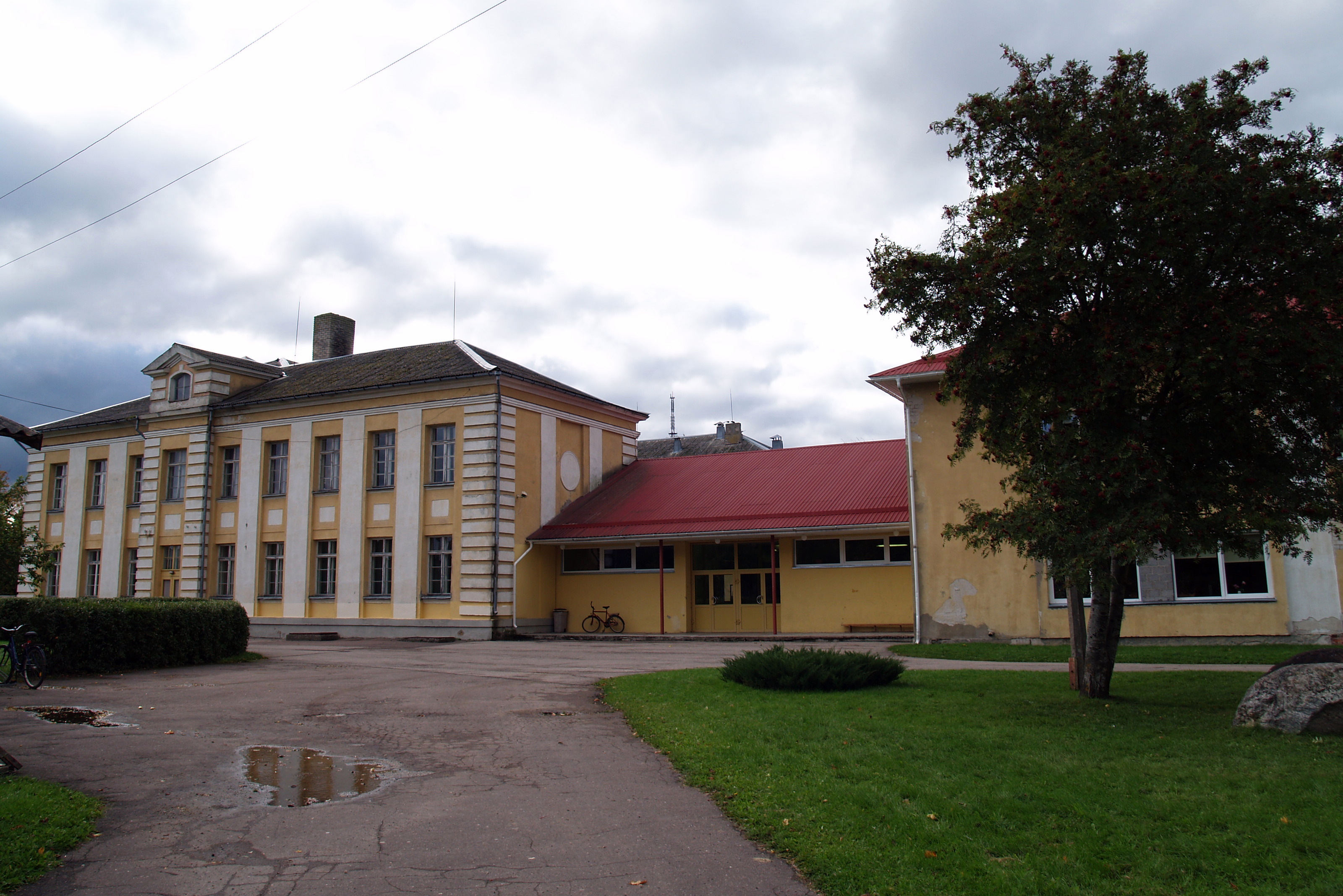 Orissaare Gymnasium - Orissaare Gymnasium