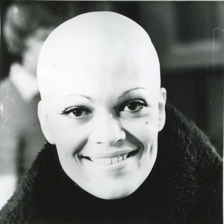 Elle Kull