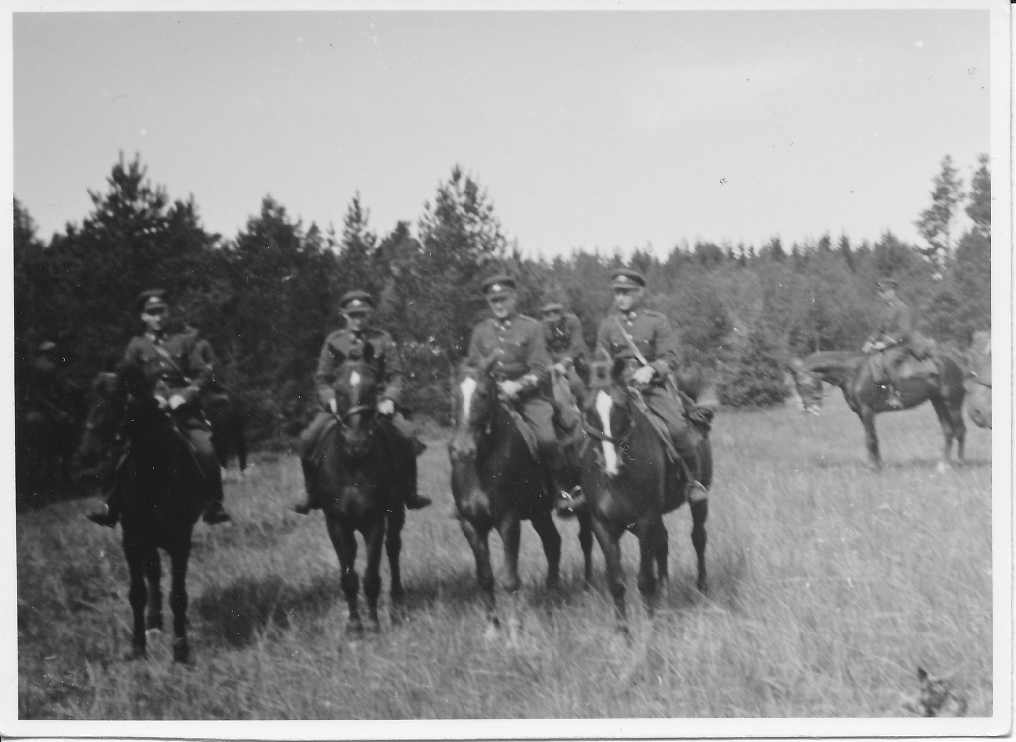 Eesti Vabariigi sõjavägi. Juhiluure Kodasoos as. 04.06.1940.