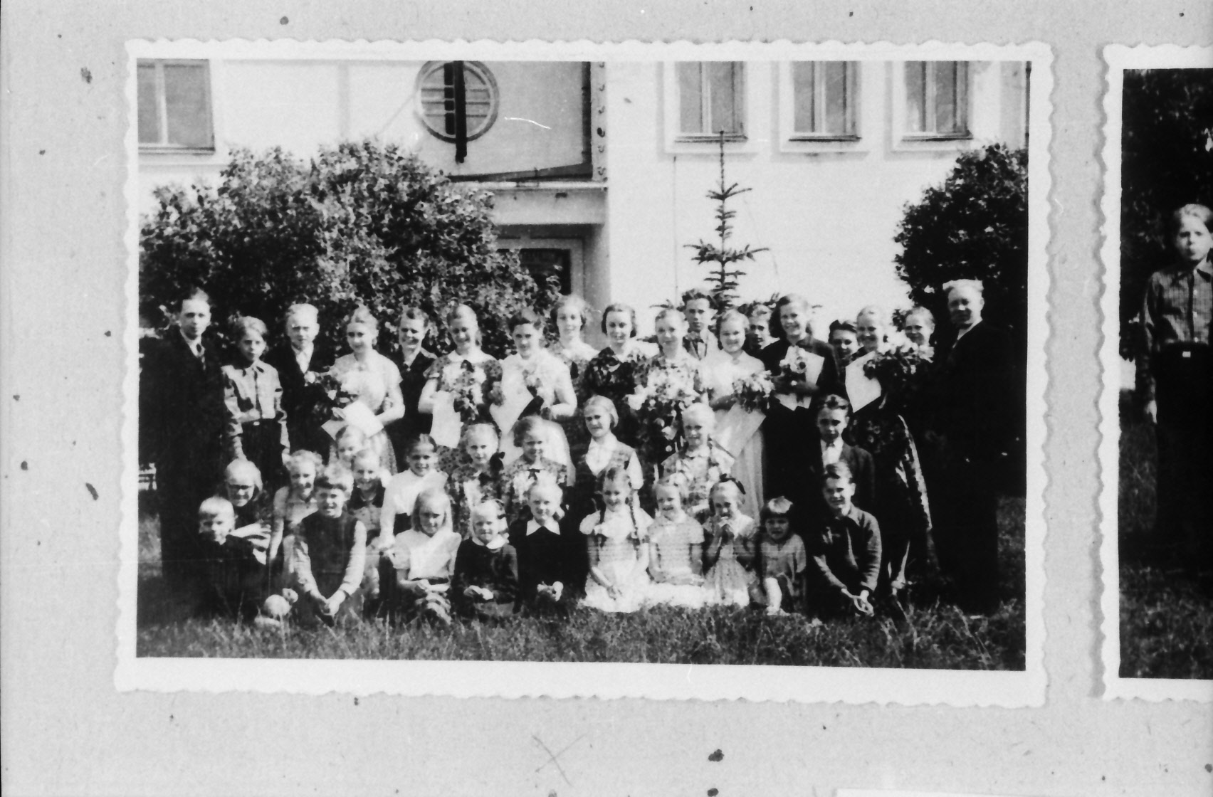 Sutlepa kooli õpetajad ja lõpetajad