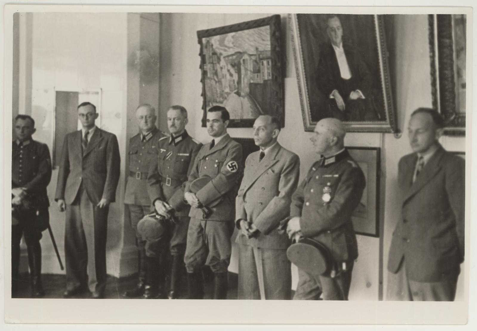 Tartu Kunstimuuseumi laiendatud näituse avamine 24. juulil 1942 Tartus, Suurturg 3