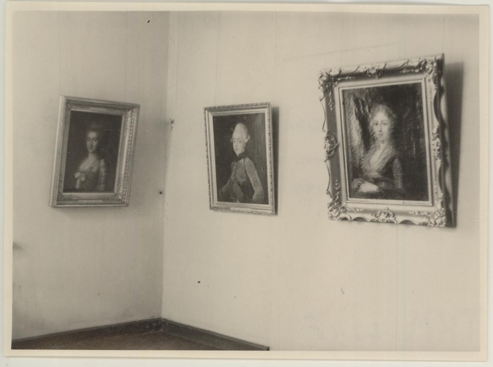 Tartu R. Kunstimuuseum ekspositsioon "Vene ja Nõukogudekunsti näitus" 1949. a.