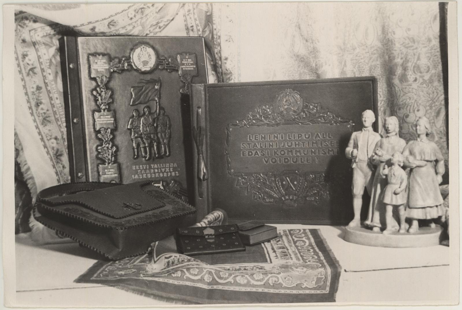 Tarbekunstinäitus 1952. a.