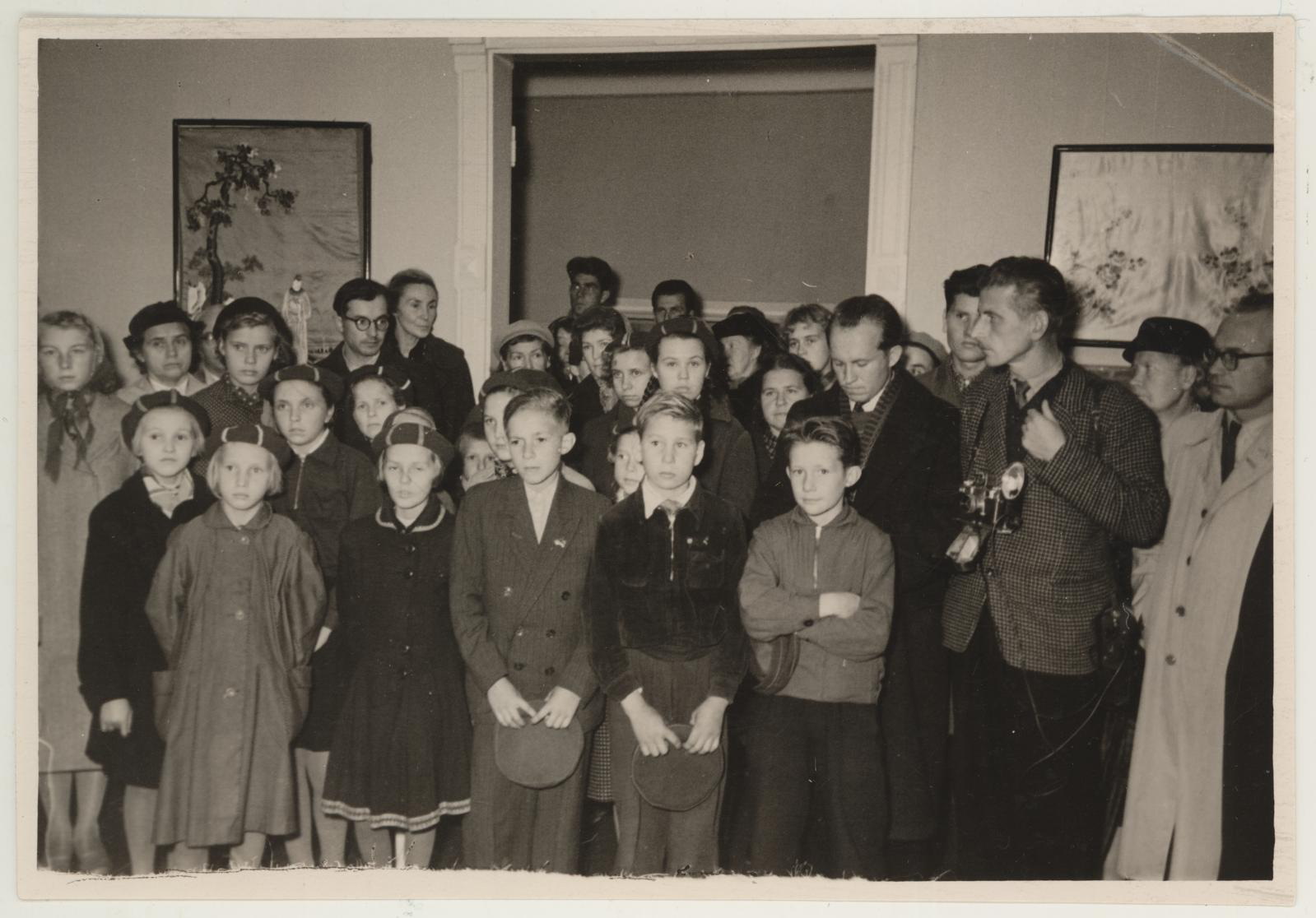 Hiina tarbekunsti näituse avamisest osavõtjad 24. sept. 1959