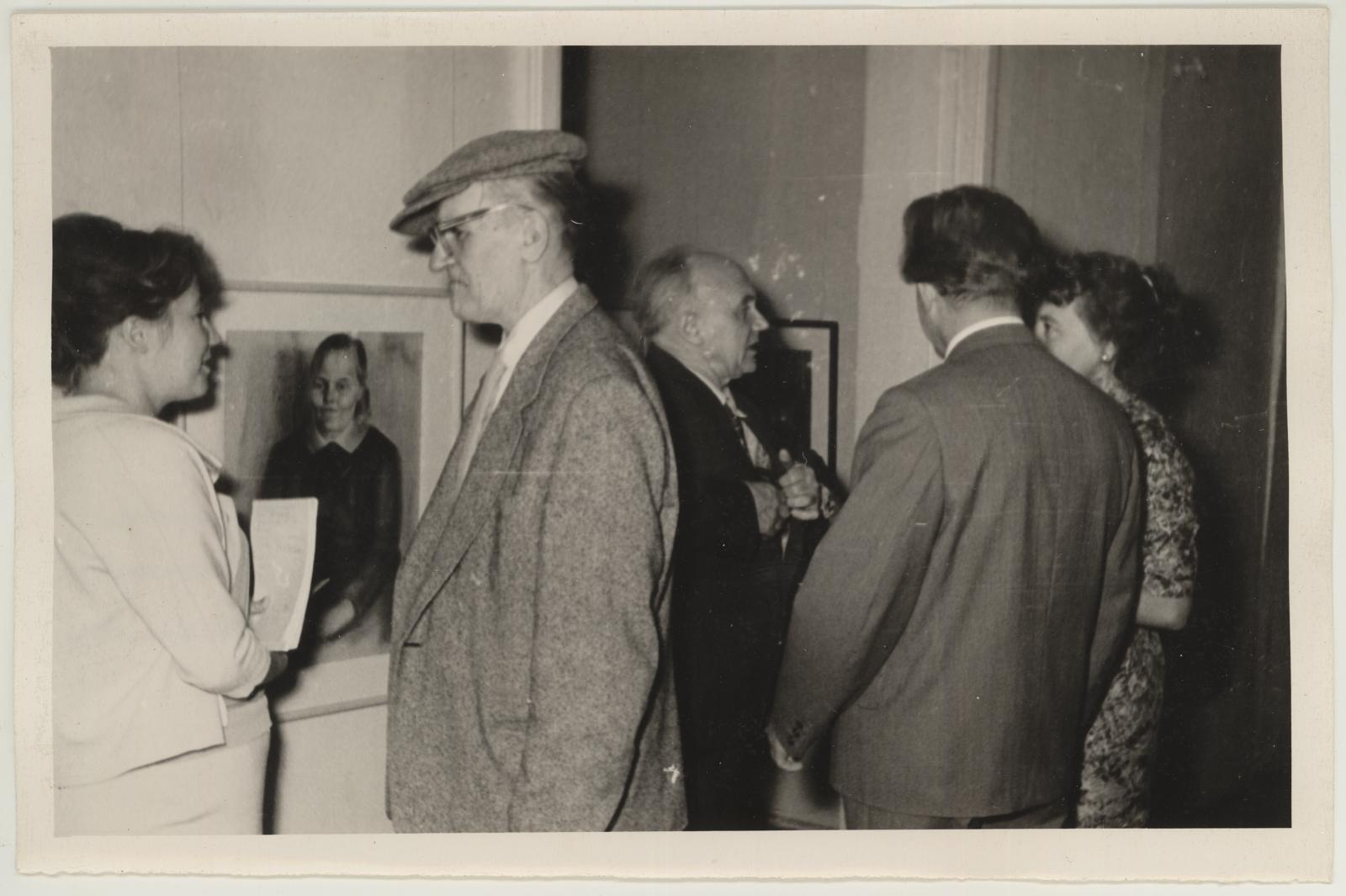Prof. Aleksander Vardi 60. sünnipäeva tähistava näituse avamise päeval 3. sept. 1961