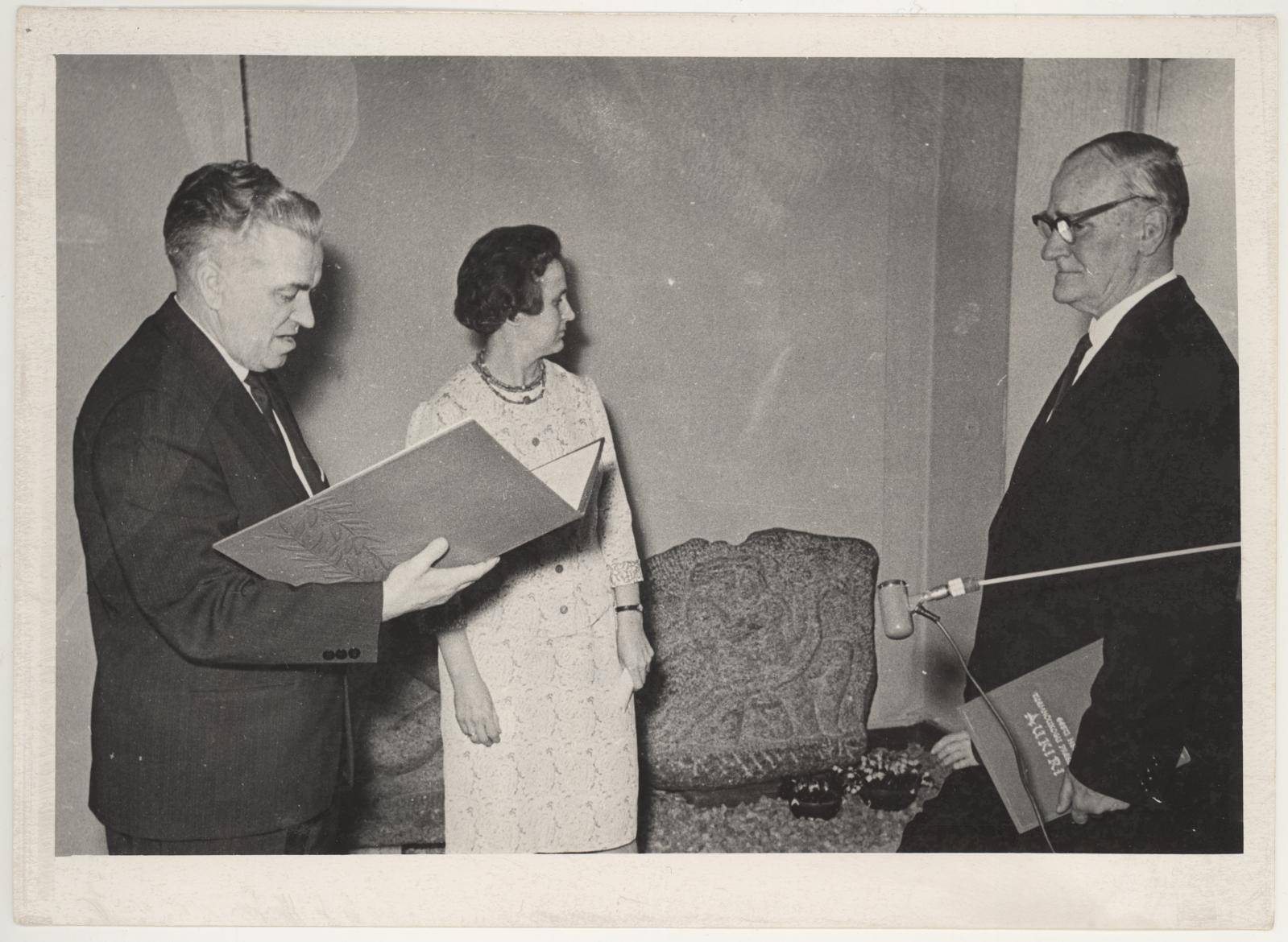 Prof. A. Starkopfi 75. sünnipäeva tähistava näituse avamine 22. apr. 1964.