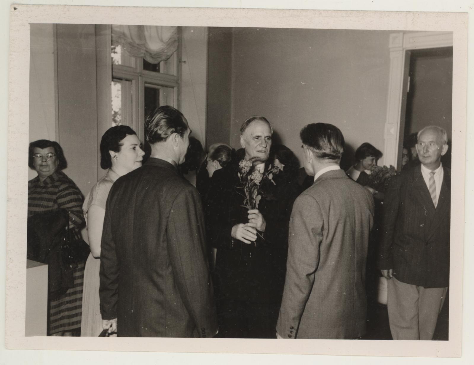 Skulptor professor Anton Starkopfi personaalnäituse avamine 28. aug. 1960.