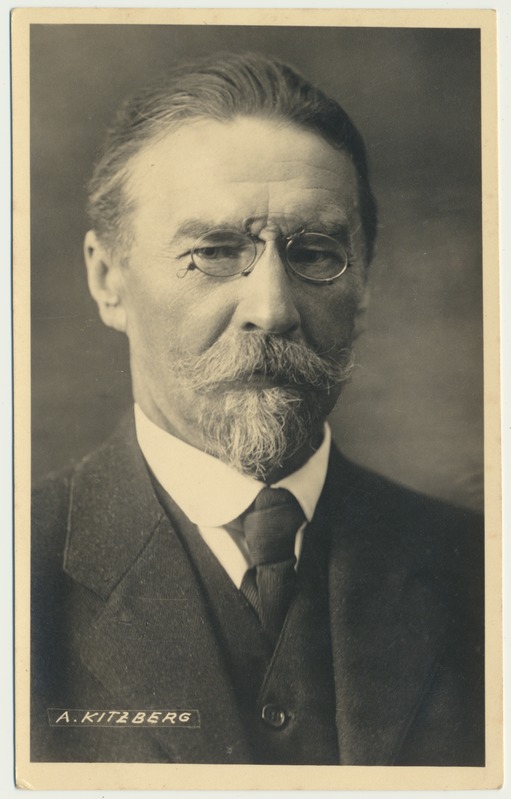 foto, August Kitzberg, u 1920, foto Parikas