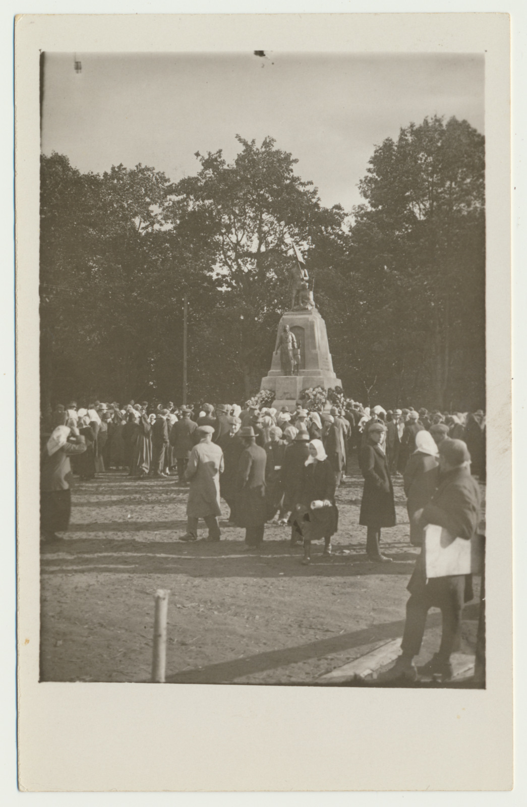 foto, Viljandi, Vabadussõjas langenute sammas, avamine, 19.09.1926