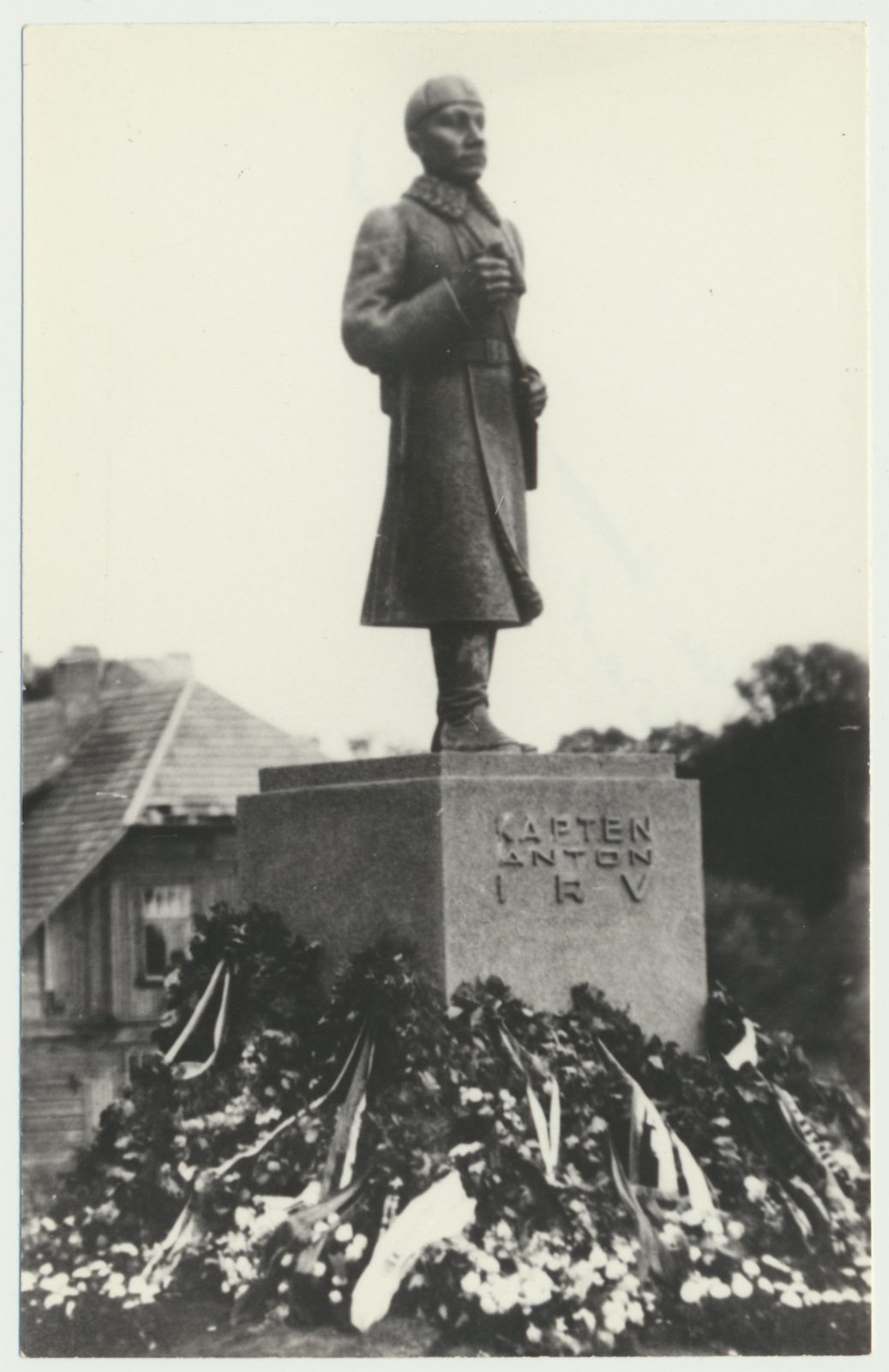 fotokoopia, kapten Anton Irve mälestussammas, avamine, 1933