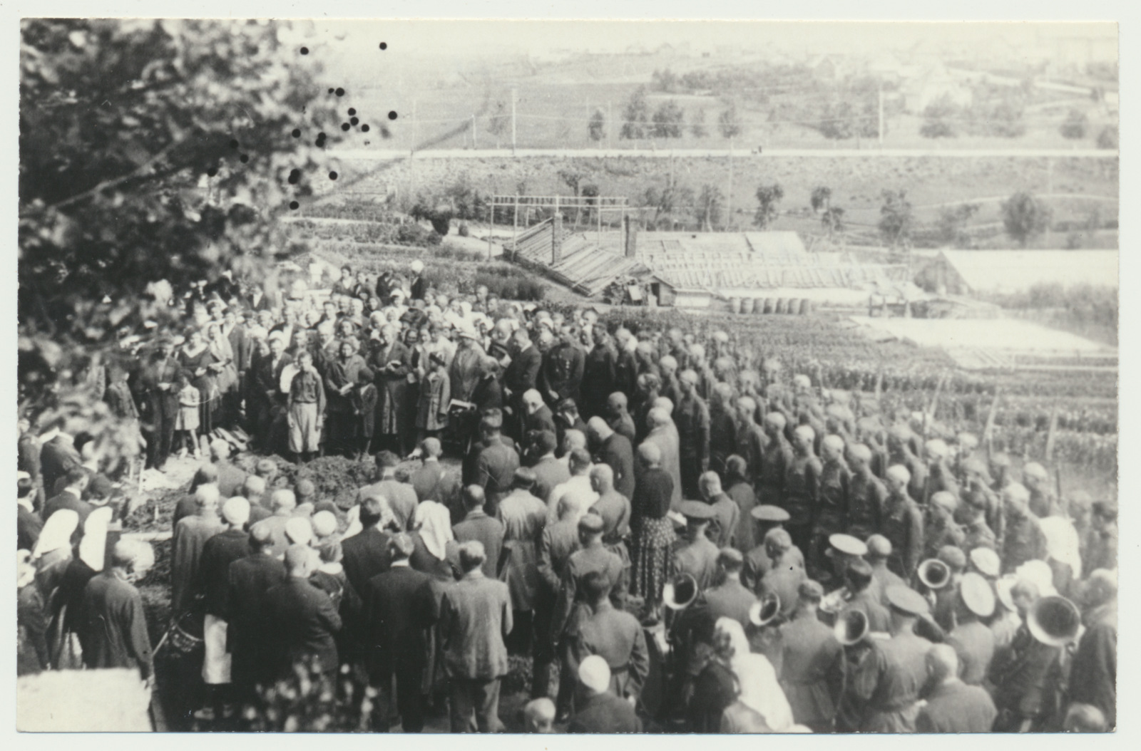 fotokoopia, Viljandi, Vana kalmistu, A. Irve ümbermatmine, 1933