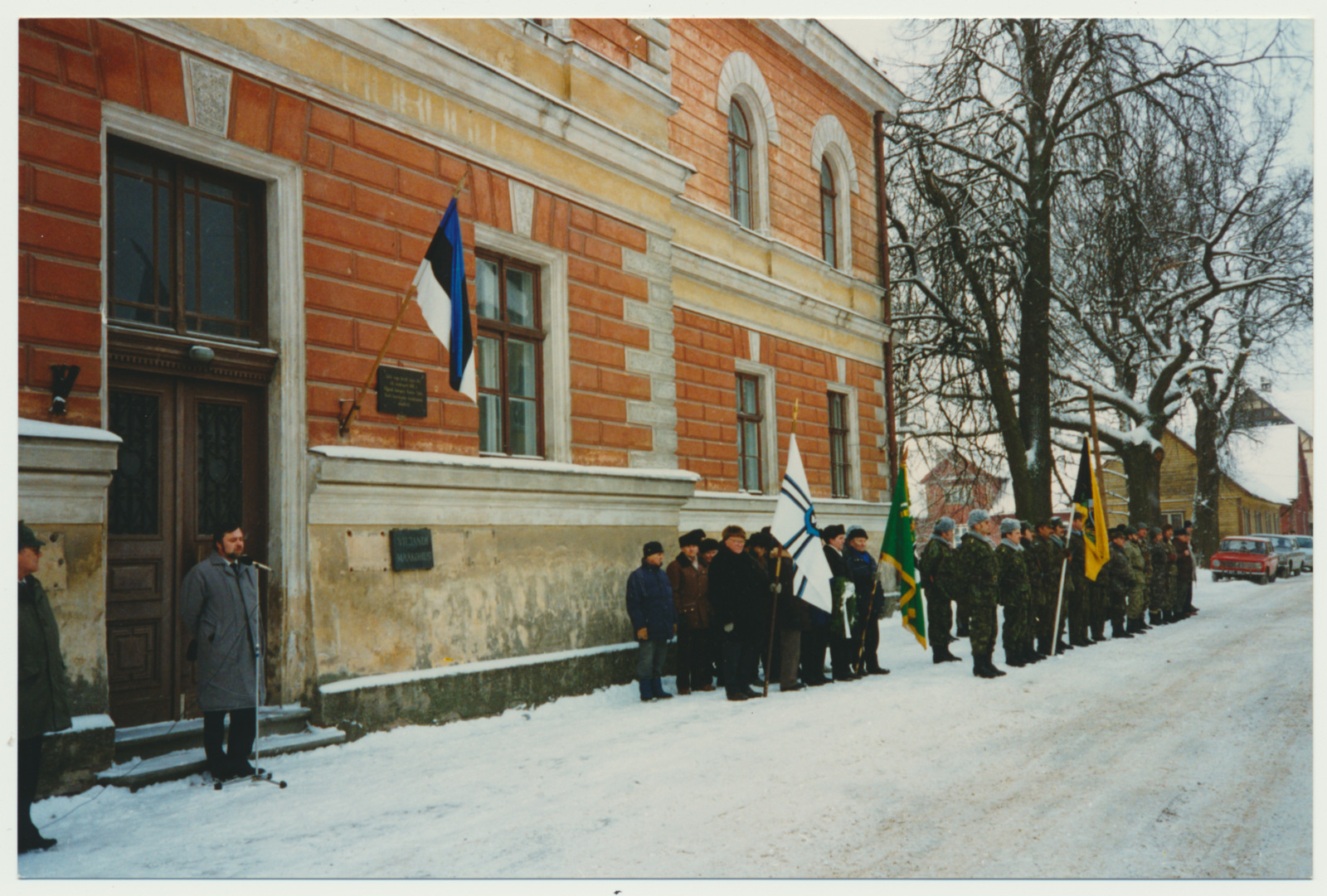 värvifoto, Viljandi, Eesti Vabariik 76, 24.02.1994
