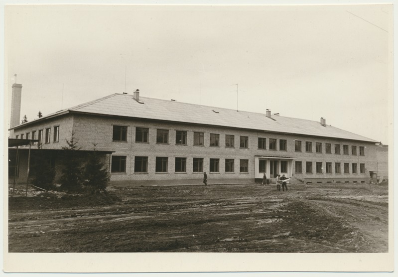 foto, Valgamaa, Helme Sanatoorne Internaatkool, ühiselamu, 1963, foto L. Vellema