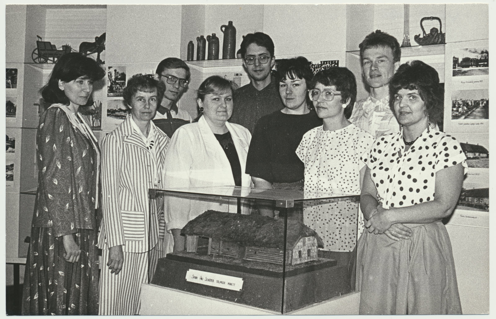 foto, Viljandi muuseum, töötajad, 1993, foto E. Veliste