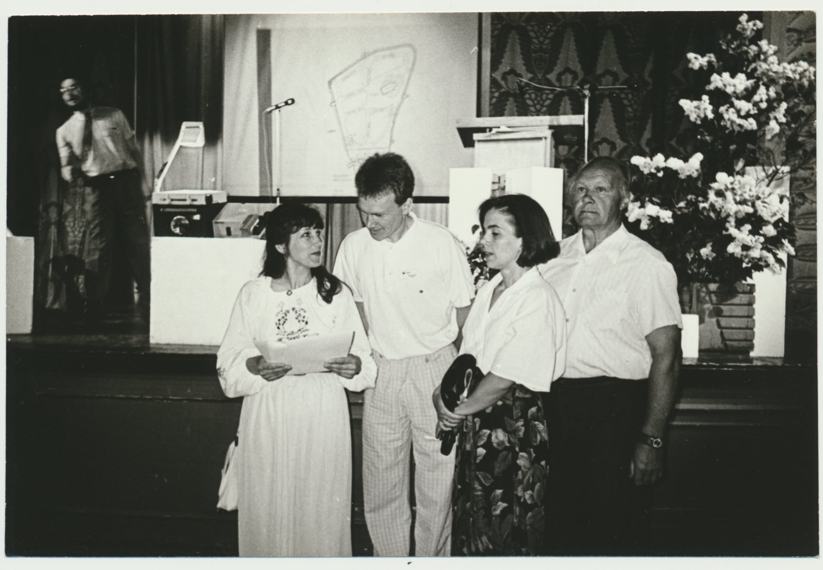 foto, Viljandi muuseum 115, konverents, Jaak Pihlak ja teised, 1993, foto E. Veliste