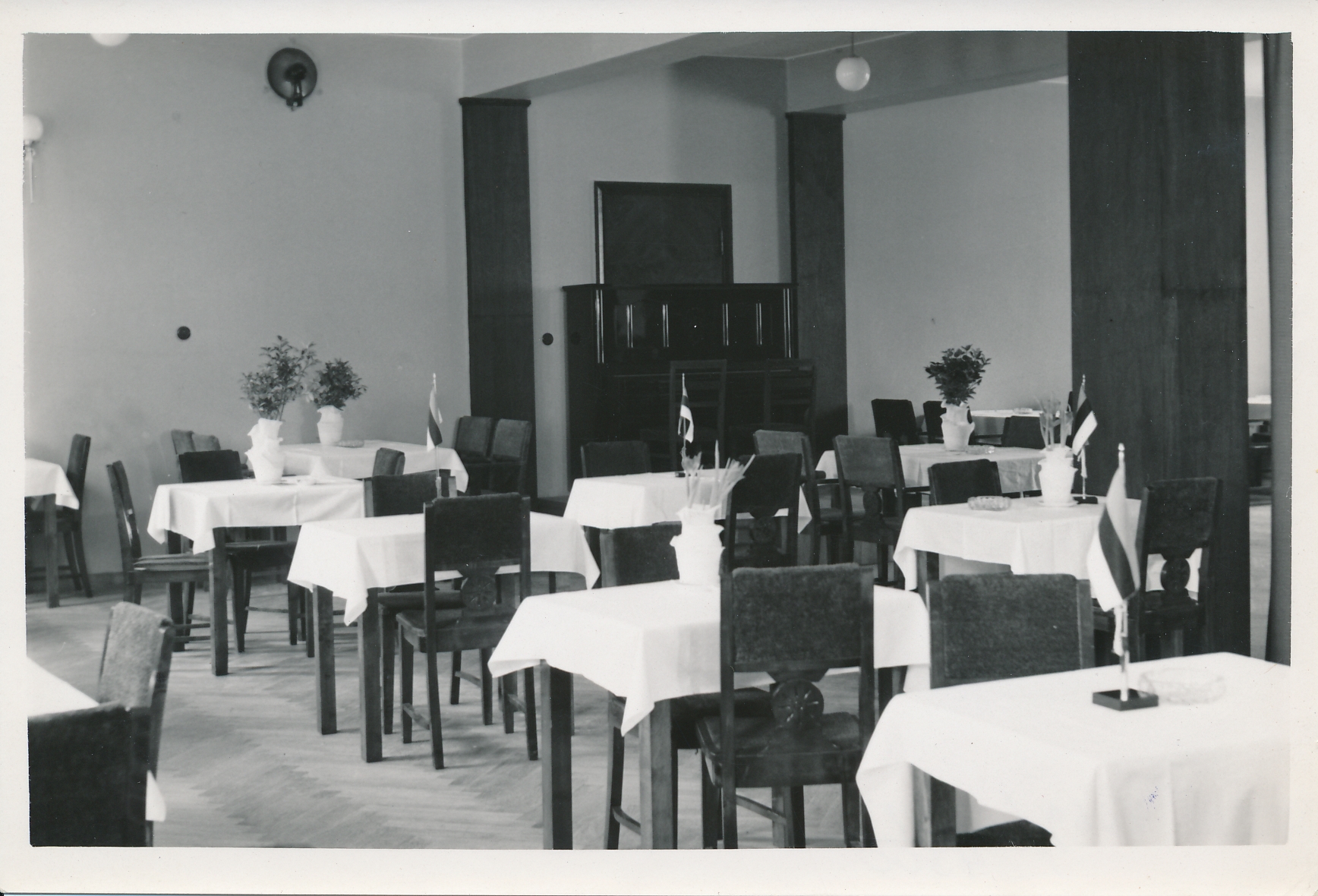 foto, Viljandi, hotell-restoran Eve, söögisaal, 1939