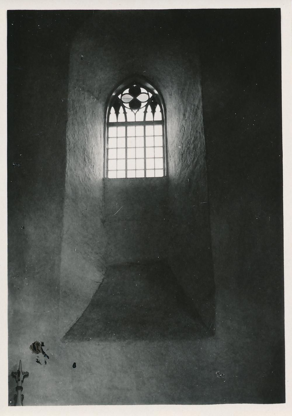 foto, Viljandimaa, Suure-Jaani kiriku aken, 1939, foto T. Parri