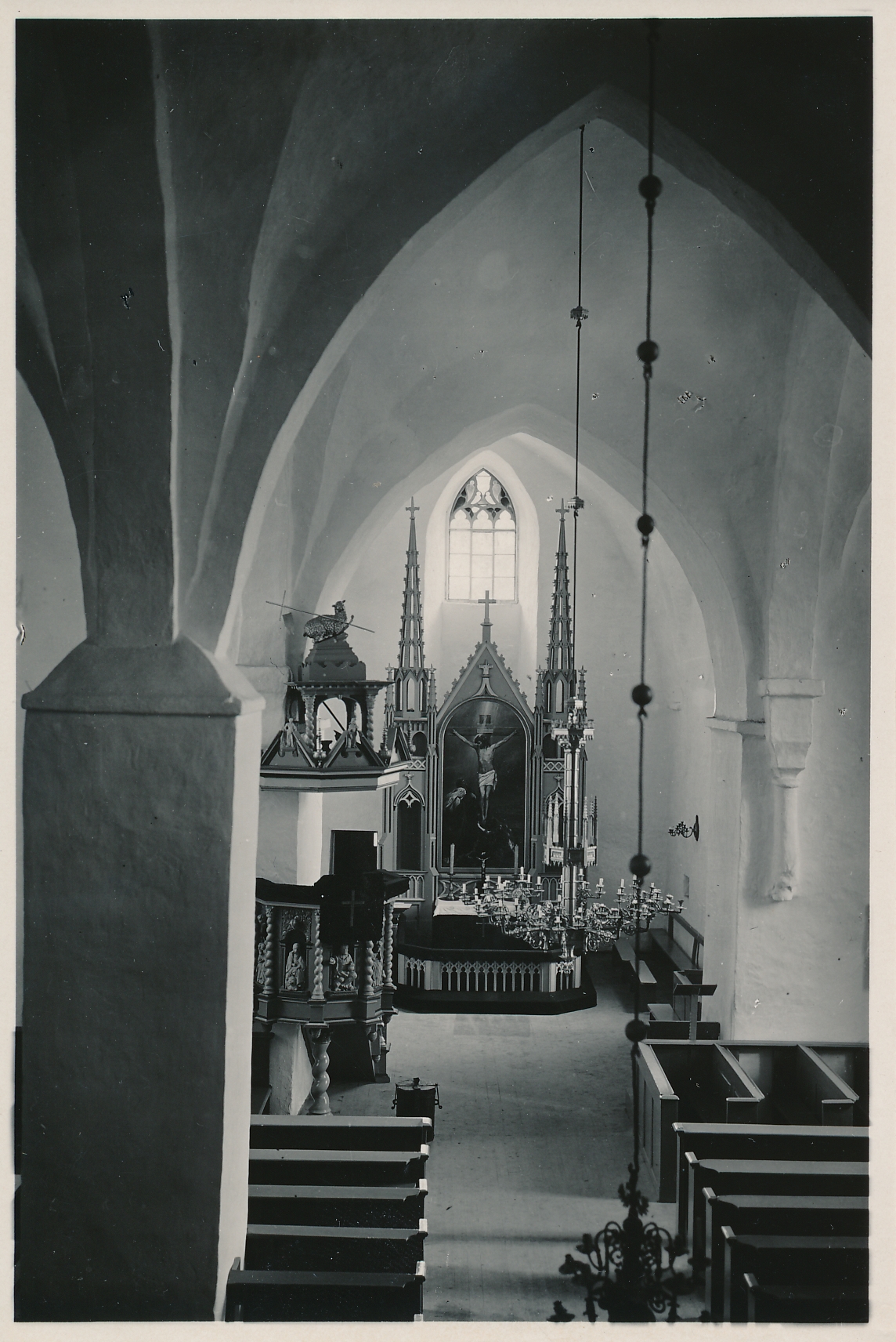 foto, Viljandimaa, Pilistvere kiriku sisevaade, altar, 1939, foto T. Parri