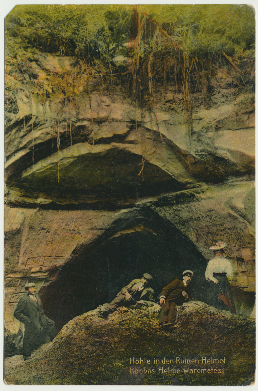 trükipostkaart, koloreeritud, Valgamaa, Helme koobas, inimesed, u 1910, kirjastaja G. Karro