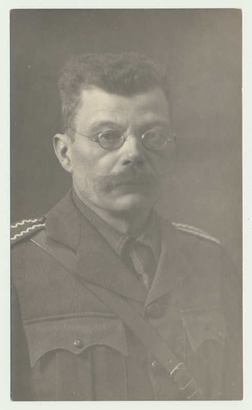foto, Ernst Põdder, rinnaportree, kindral-major, u 1925, foto Parikas