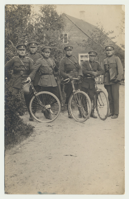 foto, R. Mageri sõjaväekaaslased, u 1925