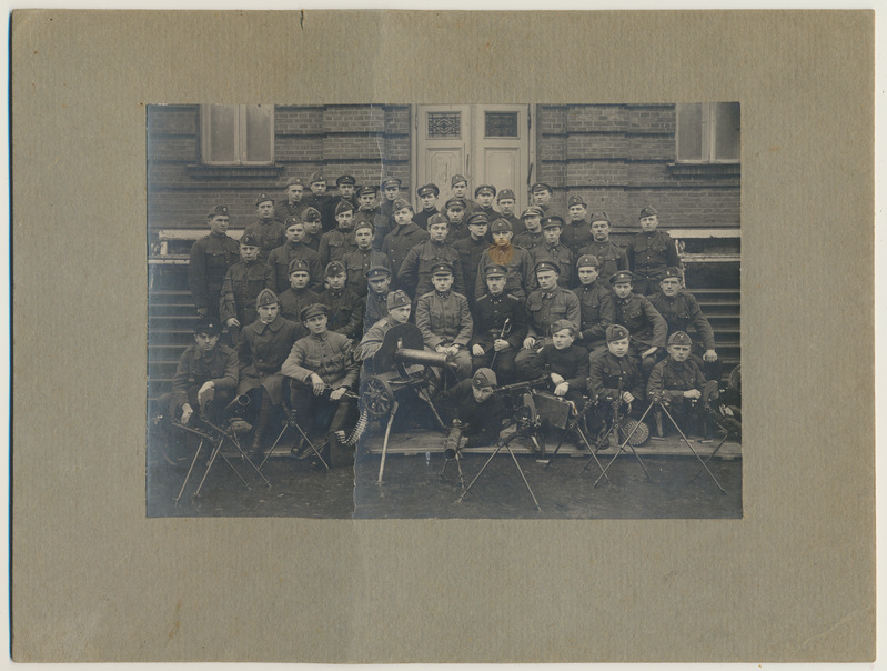 foto, Eesti Vabadussõda, Tartu kooliõpilaste pataljon, kuulipildurite komando, u 1919
