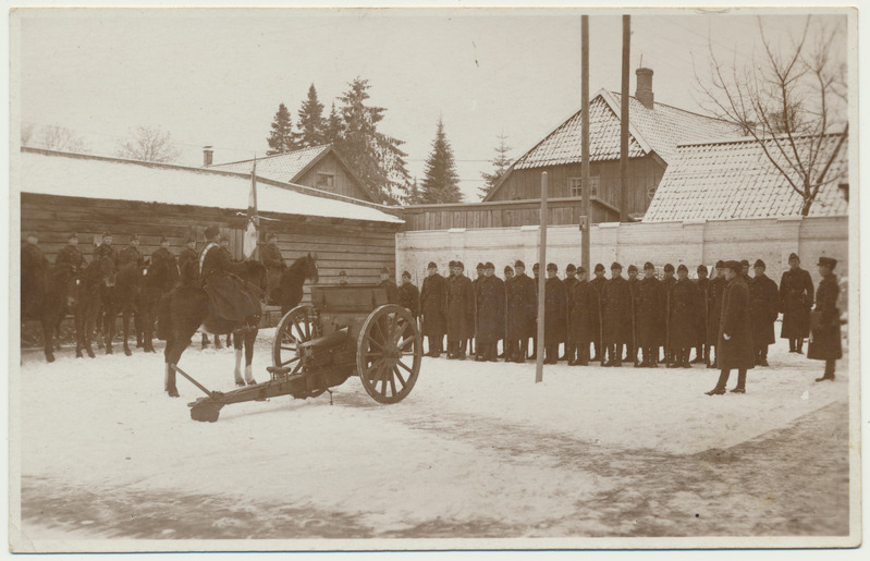 foto, Viljandi, 5. suurtükiväegrupp, rivistus, u 1934, foto J. Riet