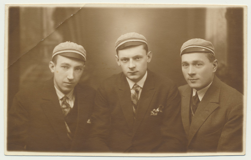 foto, Tartu, 3 üliõpilaste, sh J. Matson, u 1923