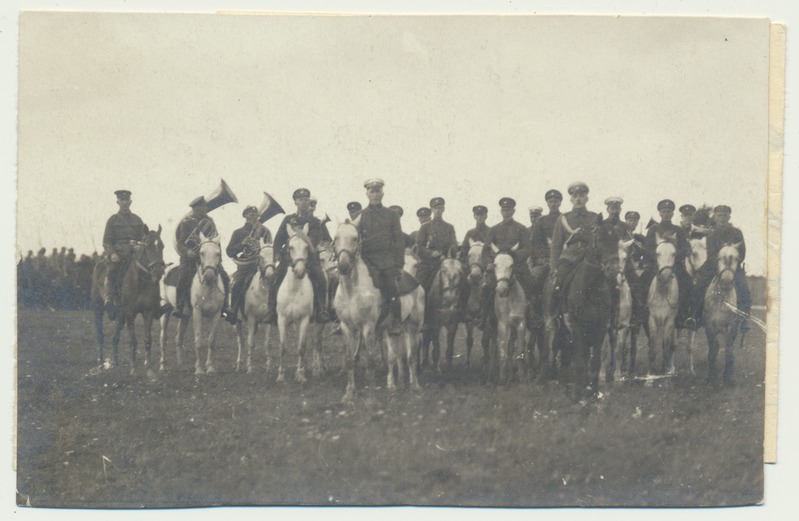 foto, Eesti Vabadussõda, ratsapolgu orkester, suvi 1919
