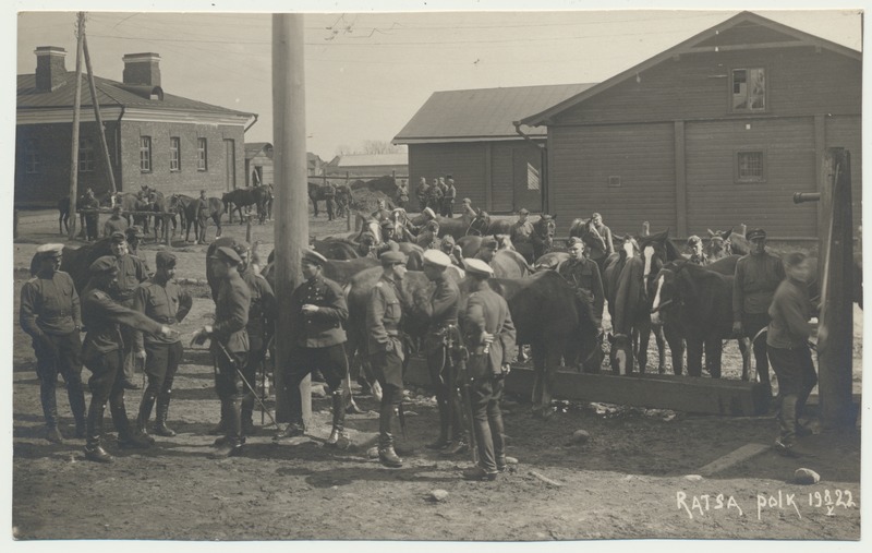 foto, ratsapolk, grupp, hooned, 1922, foto P. Peerna