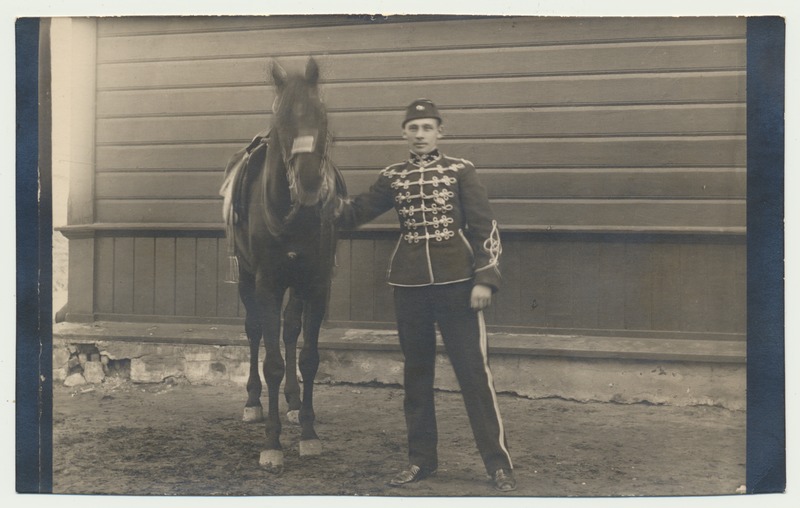 foto, ratsaväelane M. Bergmann, hobusega, 1925