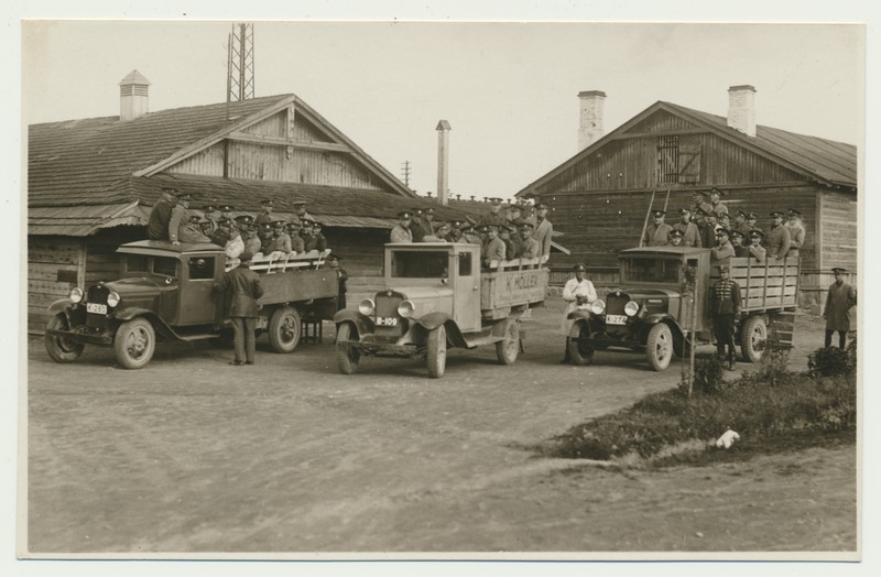 foto, Kuperjanovi pataljoni reservväelaste õppus, 3 veoautot sõjaväelastega, 1932