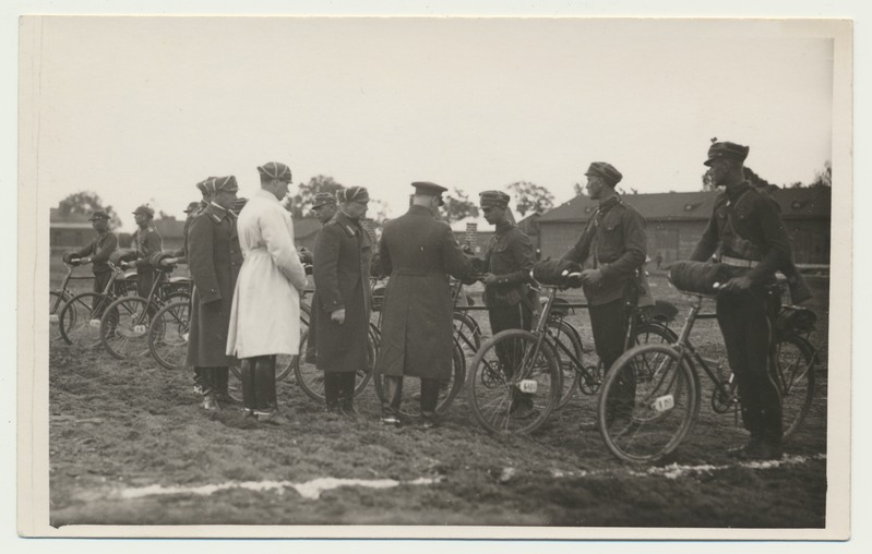 foto, ratsarügement, rattavõistlused, 1934