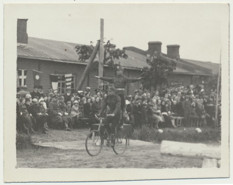 foto, Tartu, ratsarügement, rattavõistlused, 1935