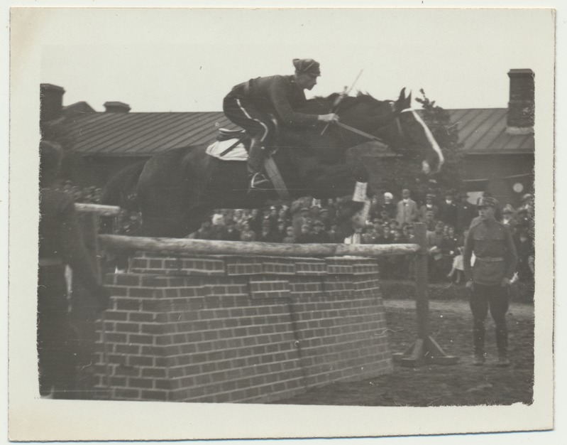 foto, Tartu, ratsarügement, ratsavõistlused, 1935