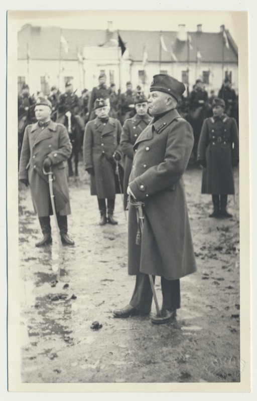 foto, Tartu, Eesti Vabariigi aastapäeva paraad, kindralmajor Aleksander Tõnisson, 1935