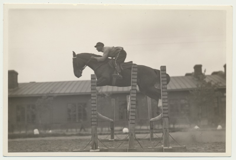 foto, Eesti sõjavägi, ratsavõistlused, u 1930, foto K. Kalamees