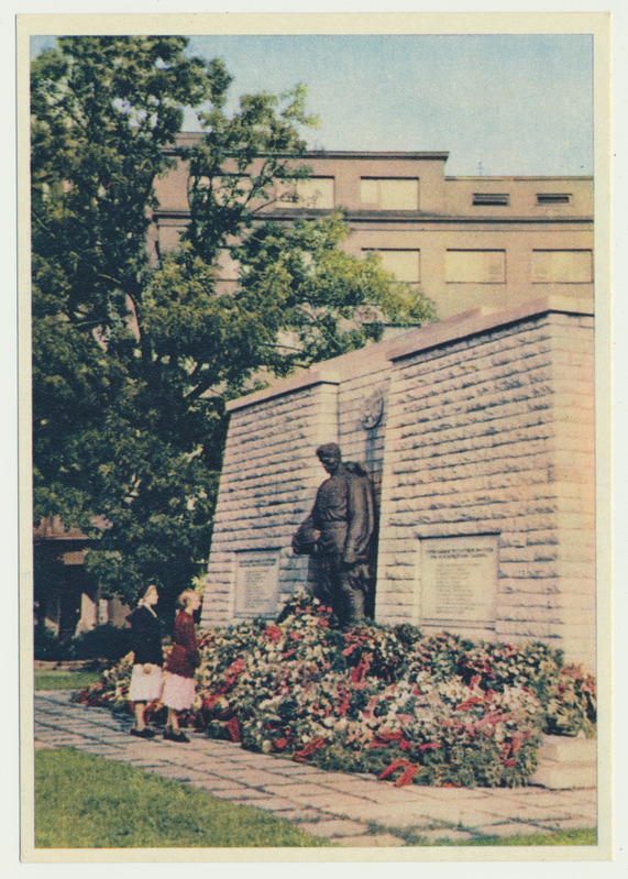 värviline trükipostkaart, Tallinn, punaarmeelaste ühishaud ja mälestusmärk, 1953